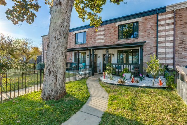 1529 Seegar Street, Dallas, TX 75215