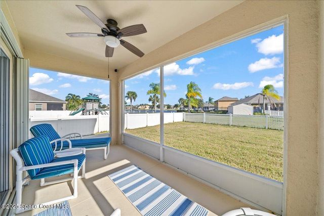 2285 Snapdragon Drive NW, Palm Bay, FL 32907