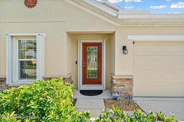 2285 Snapdragon Drive NW, Palm Bay, FL 32907