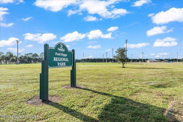 2285 Snapdragon Drive NW, Palm Bay, FL 32907