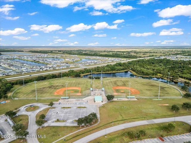 2285 Snapdragon Drive NW, Palm Bay, FL 32907