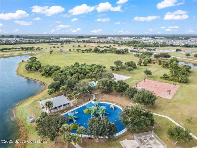 2285 Snapdragon Drive NW, Palm Bay, FL 32907