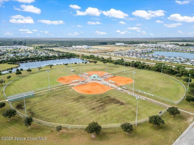 2285 Snapdragon Drive NW, Palm Bay, FL 32907