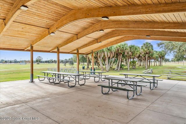 2285 Snapdragon Drive NW, Palm Bay, FL 32907