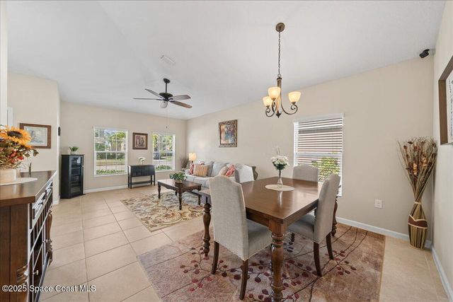 2285 Snapdragon Drive NW, Palm Bay, FL 32907