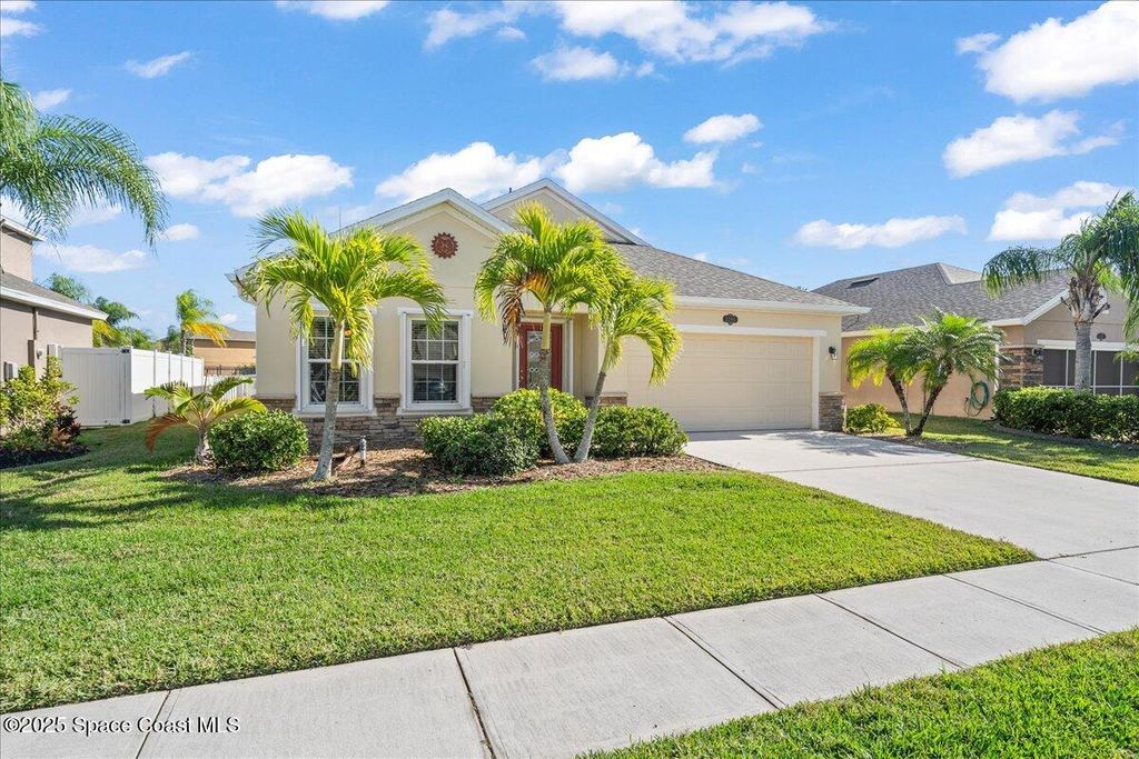 2285 Snapdragon Drive NW, Palm Bay, FL 32907