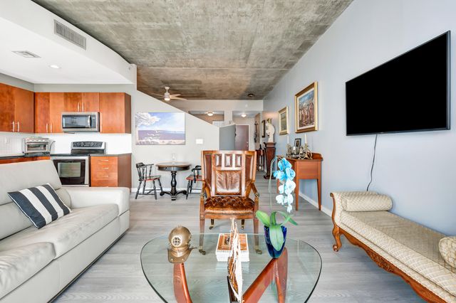 300 S Australian Avenue 1114, West Palm Beach, FL 33401