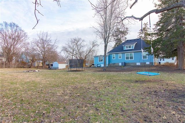 306 W 5th Street, Holden, MO 64040