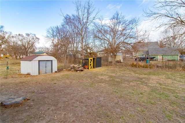 306 W 5th Street, Holden, MO 64040