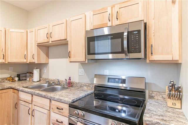 306 W 5th Street, Holden, MO 64040