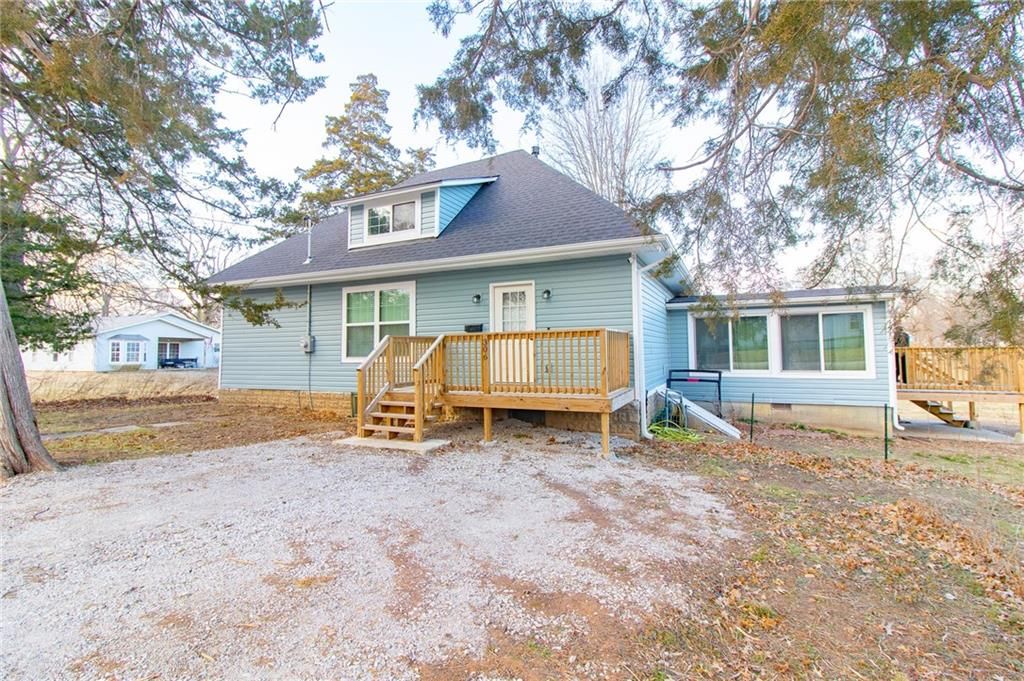 306 W 5th Street, Holden, MO 64040