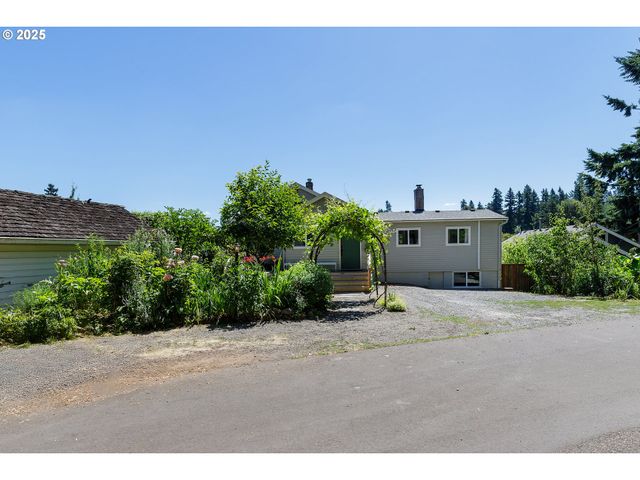 214 TERRACE Ave, Oregon City, OR 97045