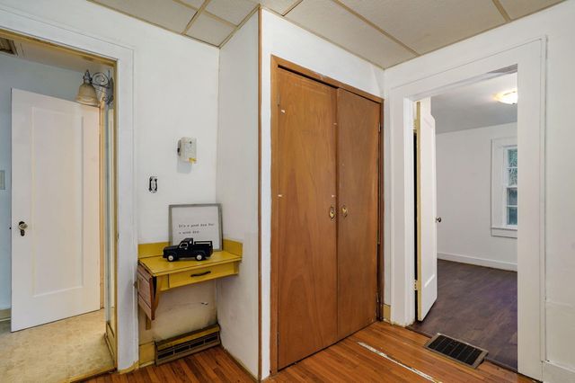 1123 W High Street, Springfield, MO 65803