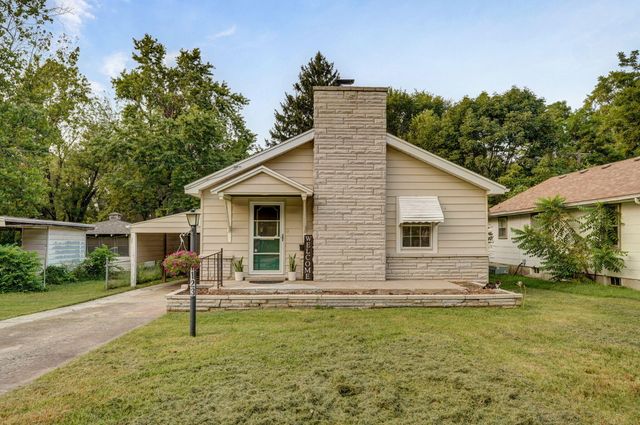 1123 W High Street, Springfield, MO 65803