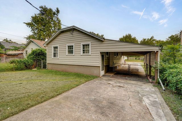 1123 W High Street, Springfield, MO 65803