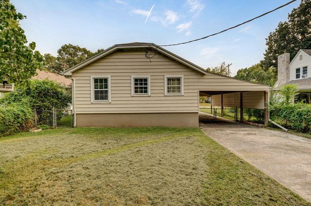 1123 W High Street, Springfield, MO 65803