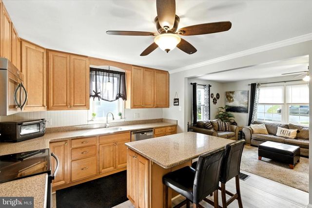 1959 HEMLOCK RD, Lancaster, PA 17603