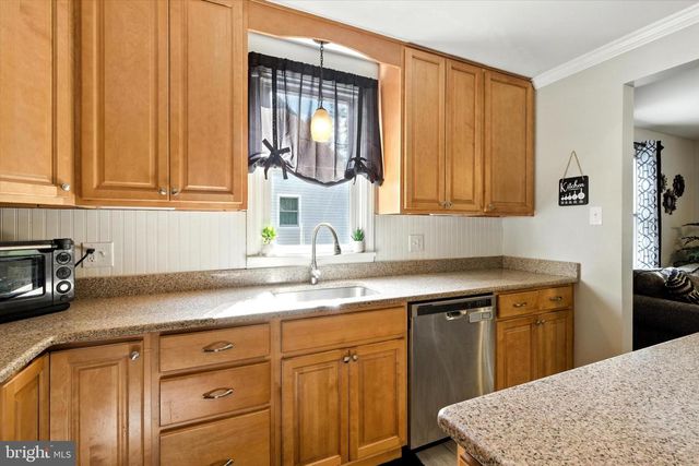 1959 HEMLOCK RD, Lancaster, PA 17603