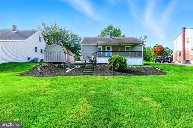 1959 HEMLOCK RD, Lancaster, PA 17603
