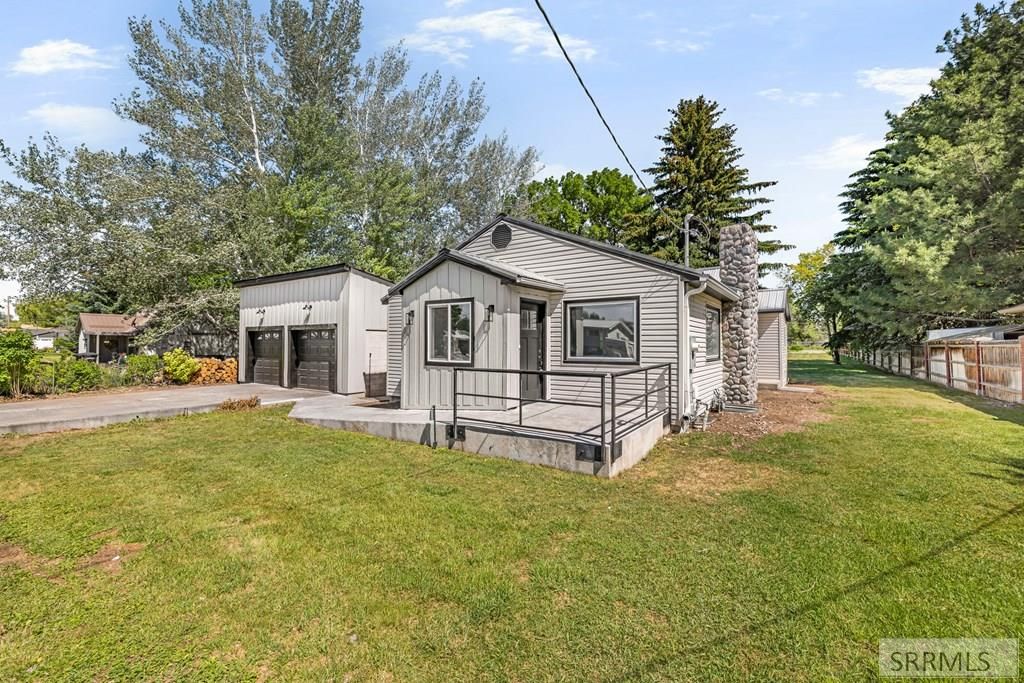 Image 2 of property listing at 3315 E Rawson Street, Ammon, ID 83406