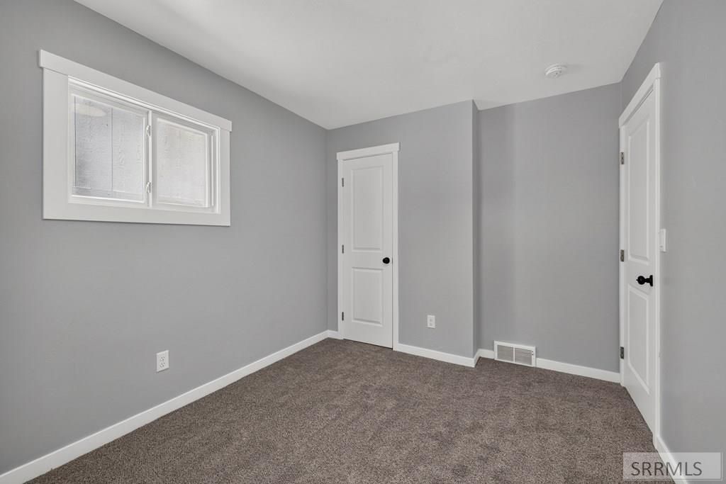 Image 32 of property listing at 3315 E Rawson Street, Ammon, ID 83406