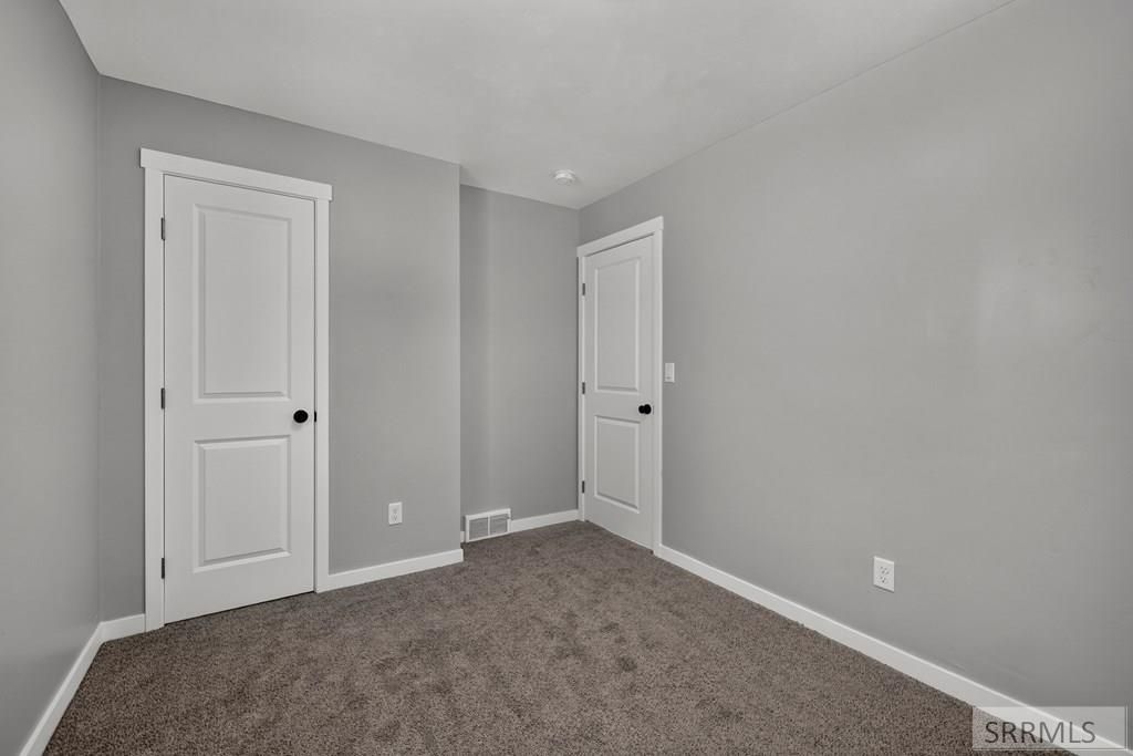 Image 33 of property listing at 3315 E Rawson Street, Ammon, ID 83406