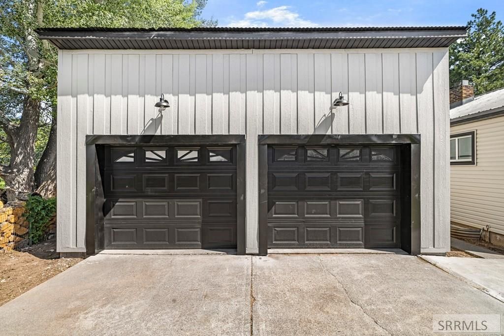 Image 4 of property listing at 3315 E Rawson Street, Ammon, ID 83406