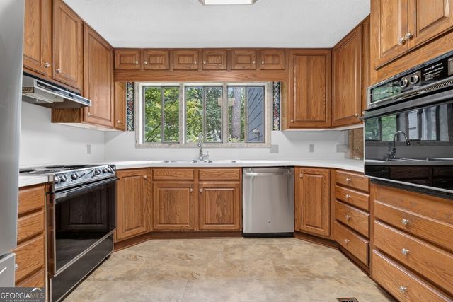 2571 Sandy Court, Marietta, GA 30066