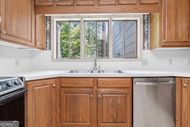 2571 Sandy Court, Marietta, GA 30066