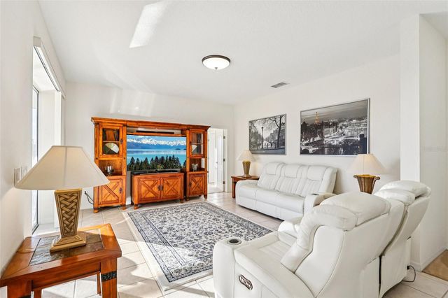 332 BURFORD CIRCLE, Davenport, FL 33896