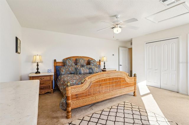 332 BURFORD CIRCLE, Davenport, FL 33896