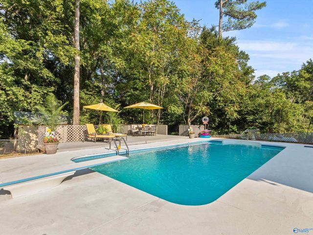 24766 Dogwood Drive, Elkmont, AL 35620