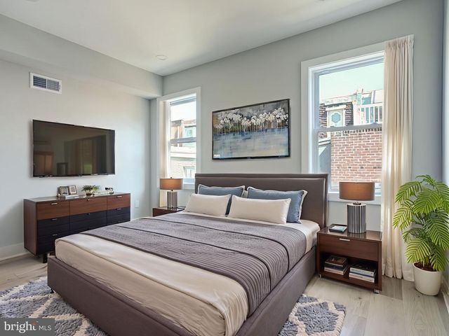 1943 N LEITHGOW ST, Philadelphia, PA 19122