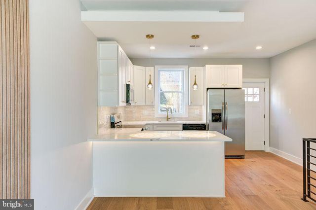 1943 N LEITHGOW ST, Philadelphia, PA 19122