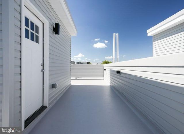 1943 N LEITHGOW ST, Philadelphia, PA 19122