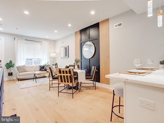 1943 N LEITHGOW ST, Philadelphia, PA 19122