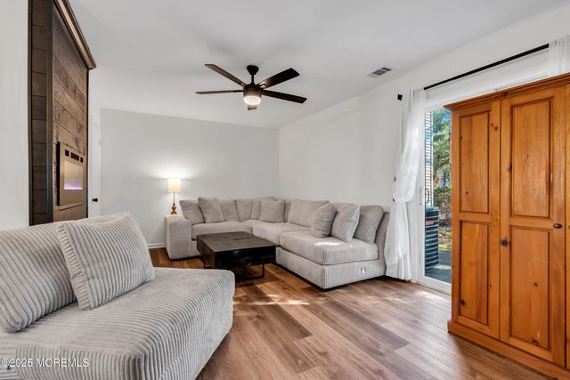 807 Begonia Court, Jackson, NJ 08527