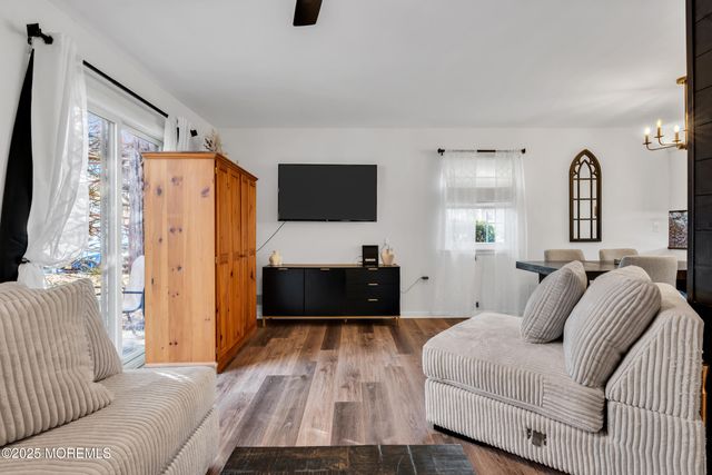 807 Begonia Court, Jackson, NJ 08527