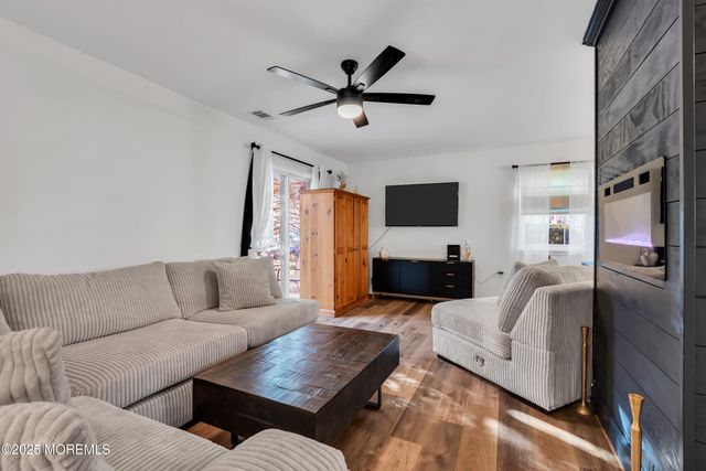 807 Begonia Court, Jackson, NJ 08527