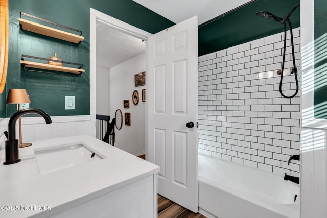 807 Begonia Court, Jackson, NJ 08527