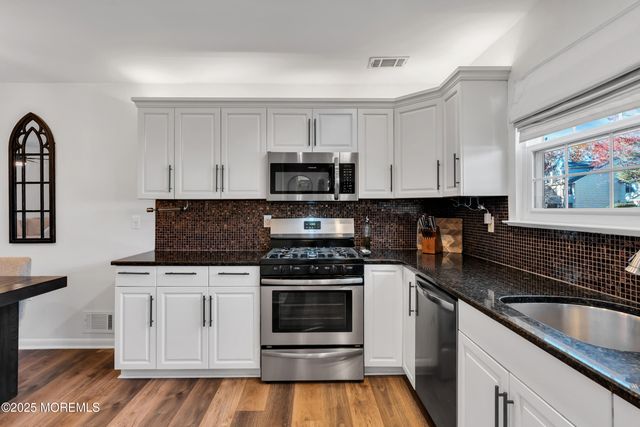 807 Begonia Court, Jackson, NJ 08527