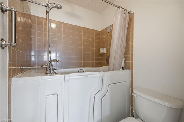 3458 Hancock Bridge PKWY # 163, North Fort Myers, FL 33903