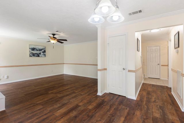 34 Sweetdream Place, The Woodlands, TX 77381