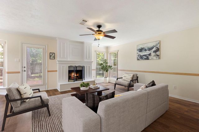 34 Sweetdream Place, The Woodlands, TX 77381