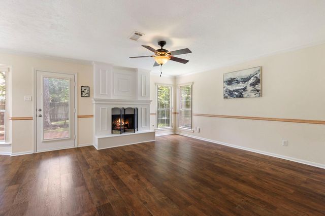 34 Sweetdream Place, The Woodlands, TX 77381