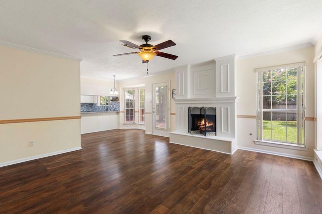 34 Sweetdream Place, The Woodlands, TX 77381