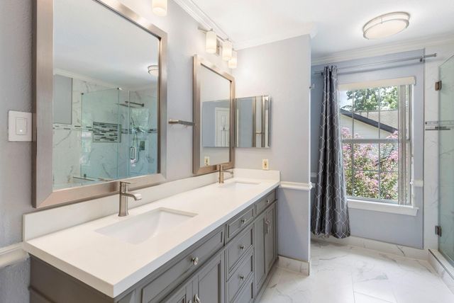 34 Sweetdream Place, The Woodlands, TX 77381