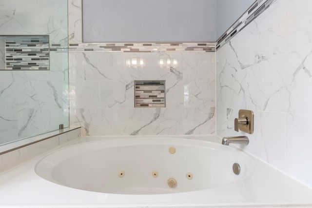 34 Sweetdream Place, The Woodlands, TX 77381