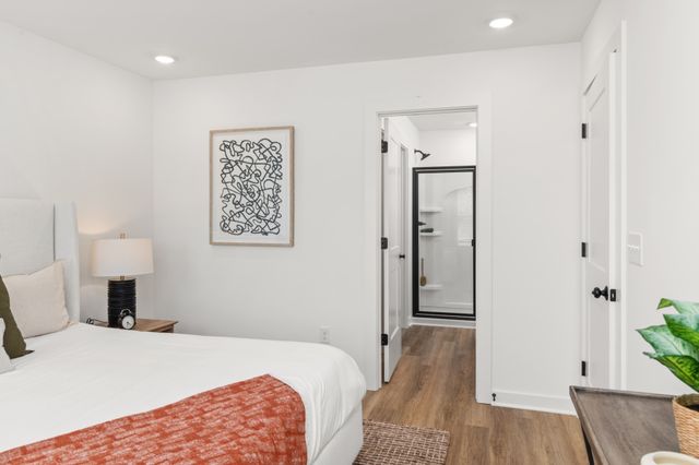 1136 Marlowe Lndg, Nashville, TN 37207