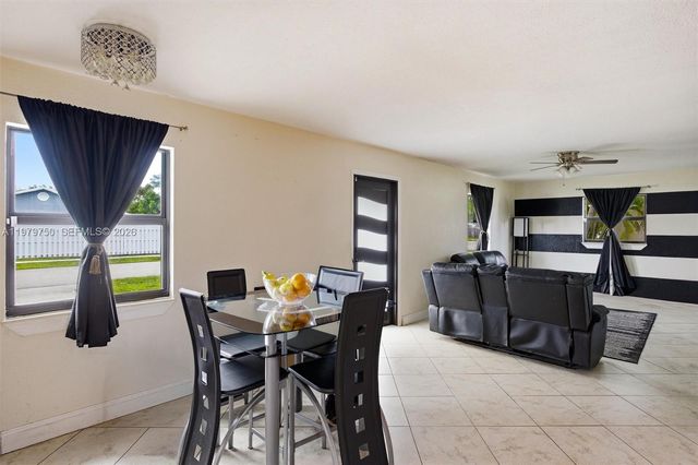 720 SW 81 Terrace, North Lauderdale, FL 33068